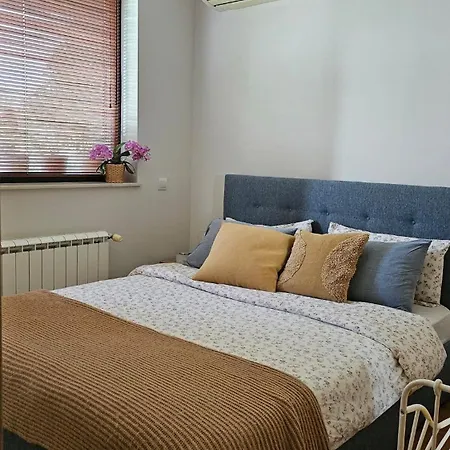 Apartment Away From Pravets
